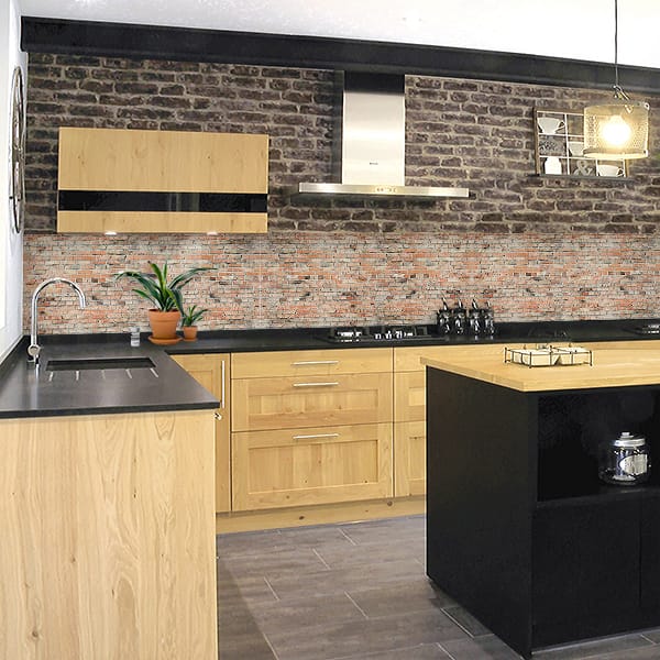 crédence mur brique rouge