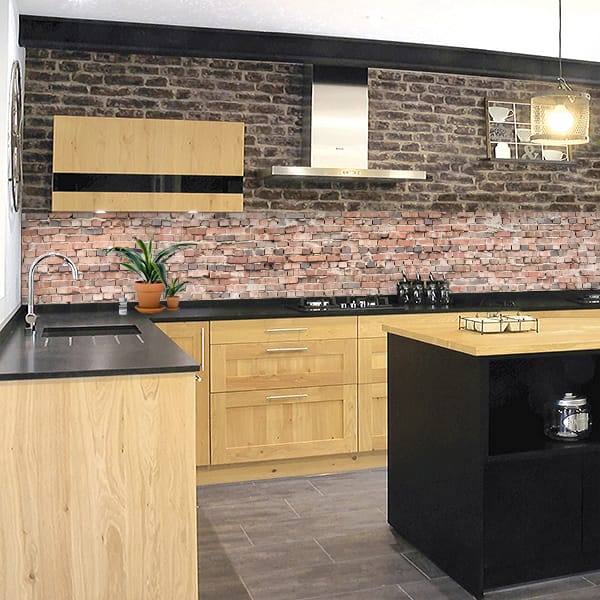 crédence briques relief