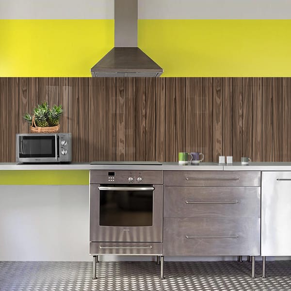 crédence planches sombres verticales