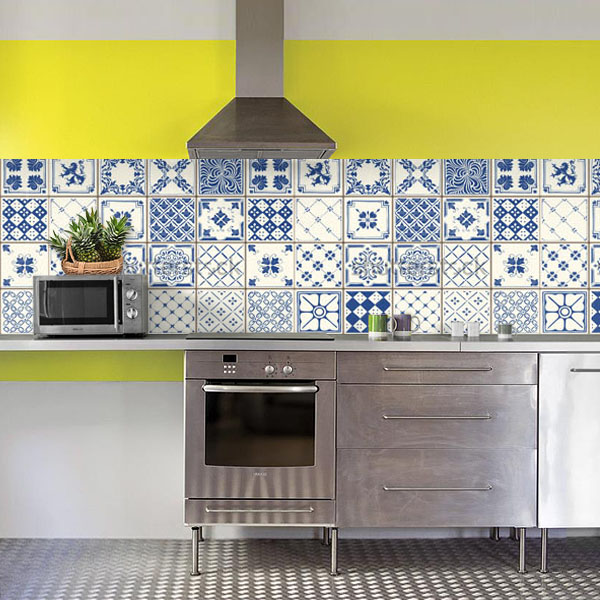 carreaux de ciments blanc  et bleu  A