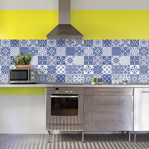 carreaux de ciments blanc  et bleu  B