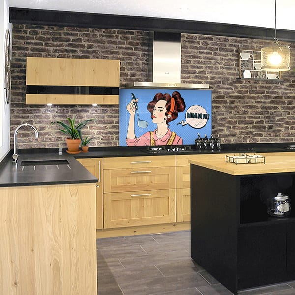 crédence illustration cuisinière fond hotte