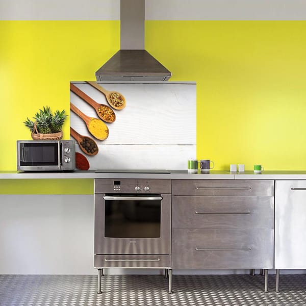 crédence aliment fond de hotte épices