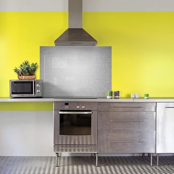 crédence aliment fond de hotte couverts