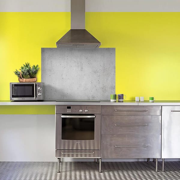 crédence béton lisse gris hotte
