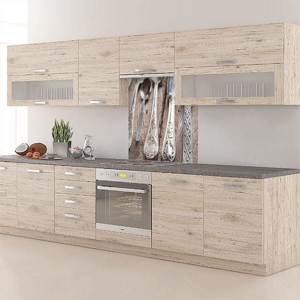 crédence couverts argent fond hotte